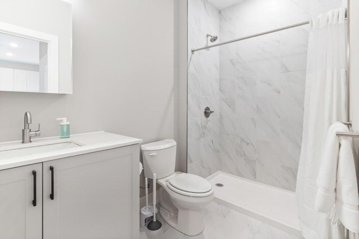 Modern 1Br With King Bed W,D Rooftop 10 Mins To Cc! Philadelphia Bagian luar foto